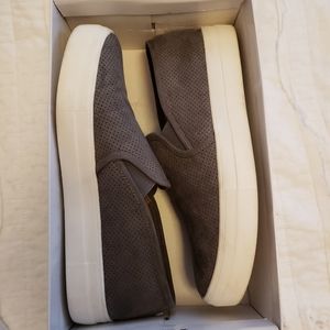 Steve madden slip ons